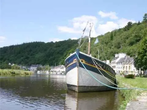 Residence Au Fil De L'Eau Châteaulin 0*,  Γαλλία